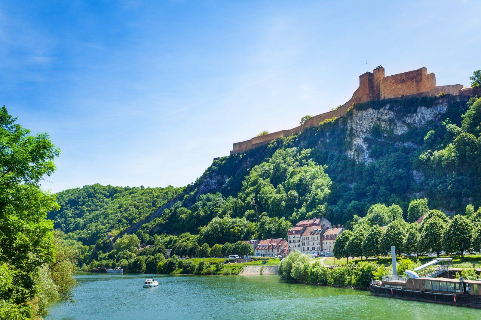 Photo du centre de Chalezeule à proximité de Besançon